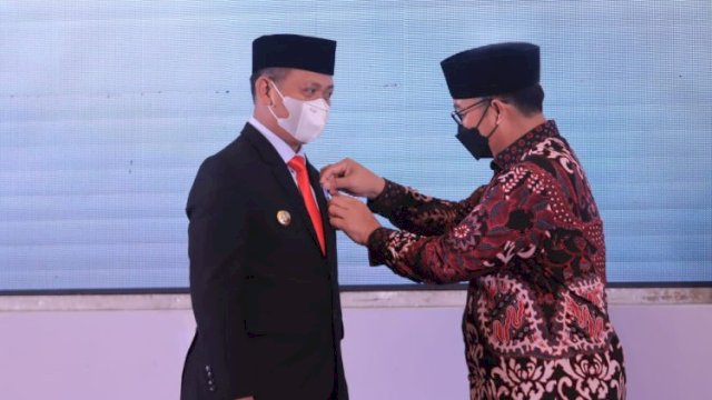 Bupati Kab. Takalar, Syamsari Kitta raih penghargaan dari BKKBN Pusat. (Foto/Ist)