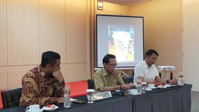 Rakor Kesbangpol dan SKPD, BNN serta Polrestabes Makassar membahas penekanan peredaran narkoba, Selasa (12/7). (Foto: Ist)