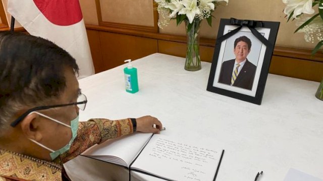 Mantan Wapres M Jusuf Kalla (JK), mengucapkan bela sungkawa atas wafatnya mantan PM Jepang Shinzo Abe. (Foto:Ist)