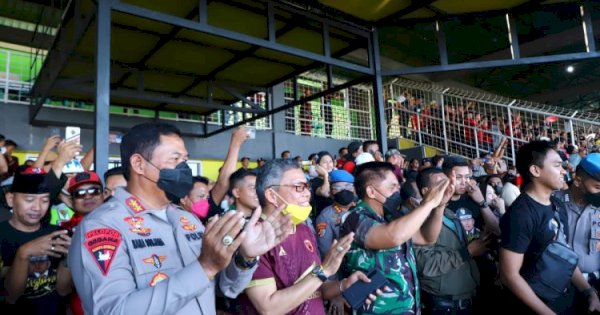 Kemenangan PSM atas Bali Turut Disaksikan Irjen Pol Nana Sudjana dan Mayjen TNI Andi