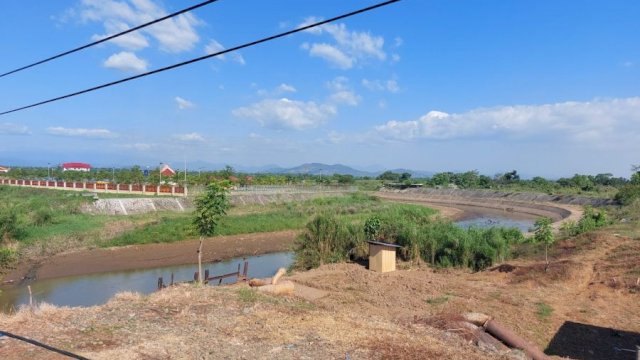 Sungai Moncongloe di dekat Bendungan Nipa-Nipa. 