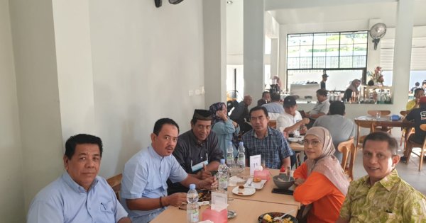 Rektor UIM Majdah Nostalgia Dengan Prof Mahmutarom