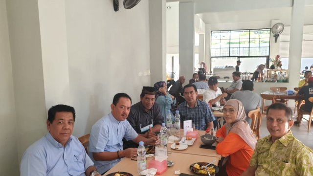 Rektor UIM Majdah Nostalgia Dengan Prof Mahmutarom