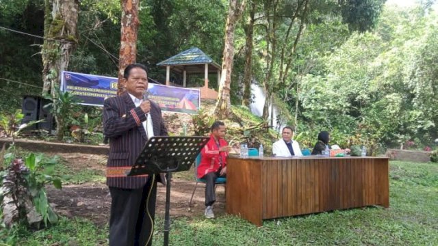 Kasus tewasnya Pasutri di Aralle, Bupati Mamasa Ramlan Badawi harap keluarga dan masyarakat tetap tenang (Foto: Jupran) 