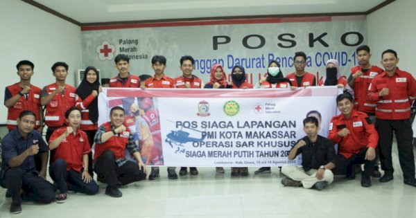 Bantu Basarnas, PMI Makassar Utus 36 Relawan Mendaki ke Gunung Bawakaraeng