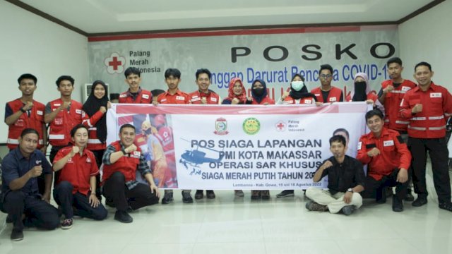 Bantu Basarnas, PMI Makassar Utus 36 Relawan Mendaki ke Gunung Bawakaraeng