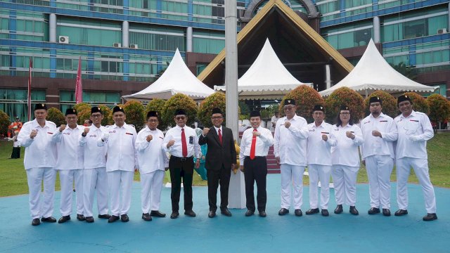 Upacara HUT RI dan Trek Positif Semen Tonasa