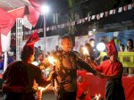 Pesta Rakyat di Paropo, Ada Atraksi Pak Camat &#8220;Dibakar&#8221;