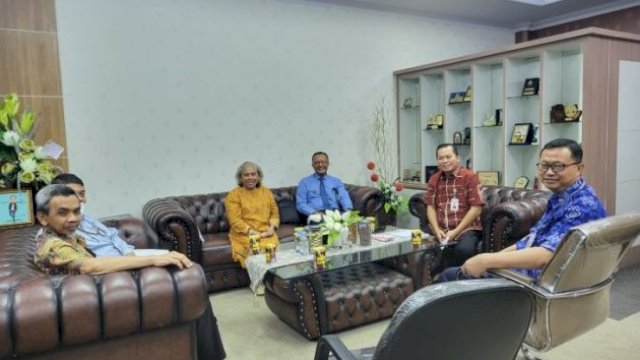 Dekan FH Unhas, Prof Hamzah Halim disela-sela kegiatan FGD, Rabu (3/8/22) ||Foto: Istimewa