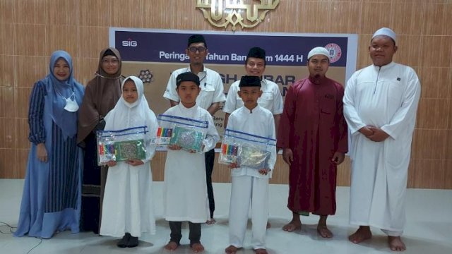 Manajemen PT Semen Tonasa menggelar Tabligh Akbar peringati 1 Muharram 1444 H (Foto: Istimewa) 