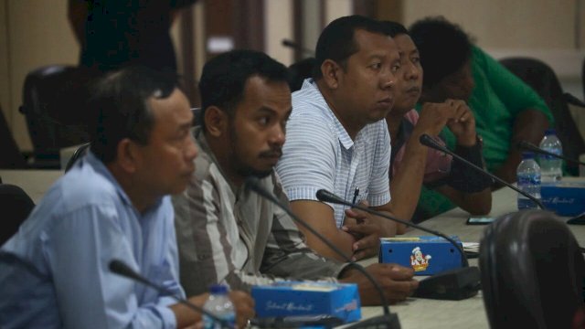 Saat RDP di DPRD Makassar terkait keluhan warga Lakkang. 