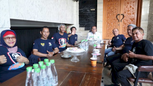 Tim Ganjarist Sulsel &#8220;Mappatabe&#8221; ke Wali Kota Makassar