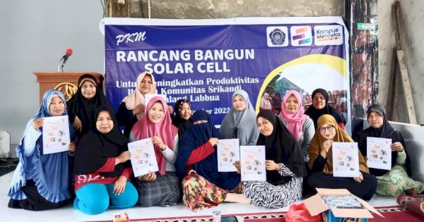 PKM Dosen FT Unismuh, Mengedukasi Ibu-Ibu Meningkatkan Produksi ‘Home Made, Melalui Solar Cell
