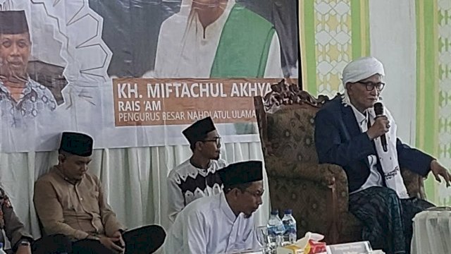 Rasa Haru Pimpinan Ponpes Al-Badar Parepare Dikunjungi Rais Aam PBNU KH Miftachul Akhyar