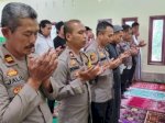 Pasca Tragedi Kanjuruhan, Polres Mamasa Gelar Shalat Gaib
