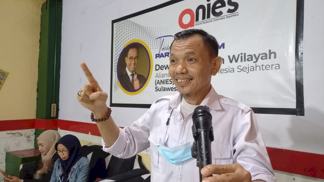 Dr. Natsar Desi atau Aloq, Koordinator Presidium Relawan Aliansi Nasional Indonesia Sejahtera (ANIES) Sulawesi Selatan. 