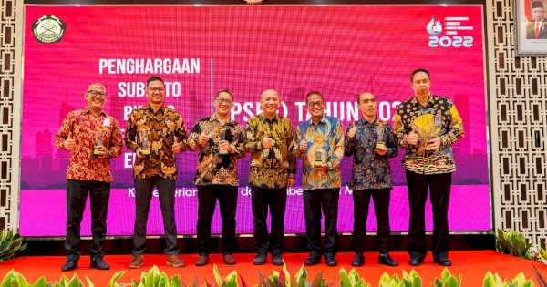 Semen Tonasan Raih Penghargaan Subroto dari Kementerian ESDM