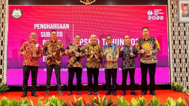Semen Tonasan Raih Penghargaan Subroto dari Kementerian ESDM