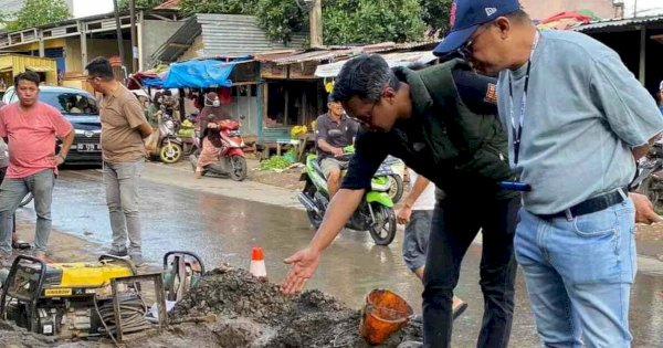 Imbas Penggalian Sumur Bor Warga di AMD Manggala, Pipa PDAM Bocor