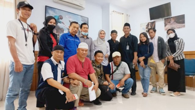 Pengurus Forum Komunikasi LSM-Pers Temui Bupati Lutra