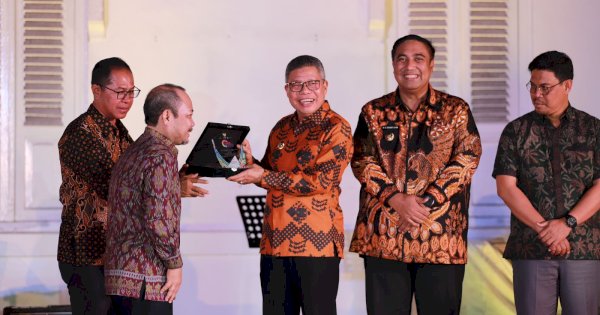 Parepare Masuk ADWI 2022, Taufan Pawe Raih Penghargaan Dari Menteri Pariwisata Sandiaga Uno