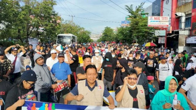 Relawan Anies Baswedan Gelar ‘Indonesia Memanggil’ di CFD Boulevard Makassar