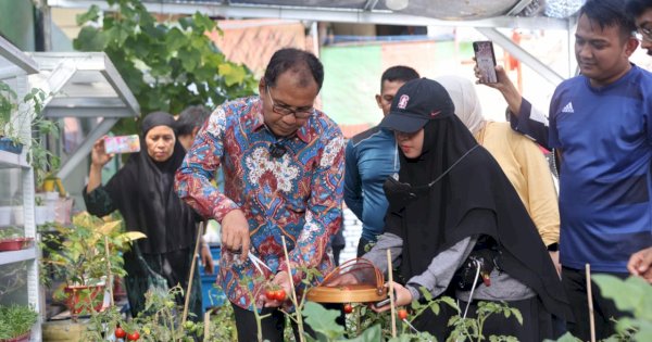 Danny Pomanto Penenen di Lorong Kuliner ‘Haderslave’