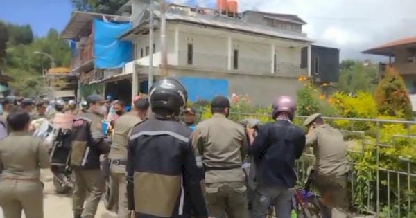 Jangan Berjualan di Taman Kota Mamasa