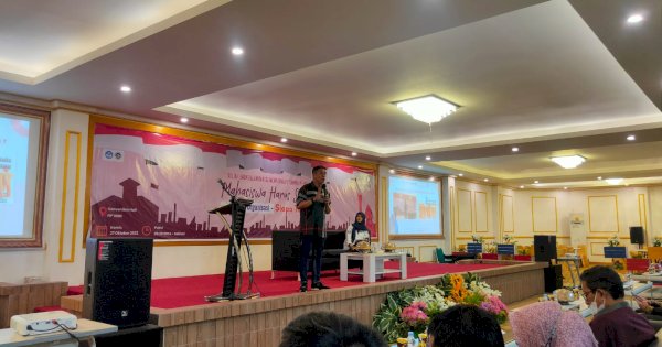 Bawa Kuliah Umum di UNM, Deng Ical Kenang Saat Kuliah Sampai 7 Tahun 8 Bulan