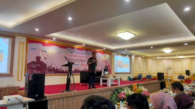 Bawa Kuliah Umum di UNM, Deng Ical Kenang Saat Kuliah Sampai 7 Tahun 8 Bulan