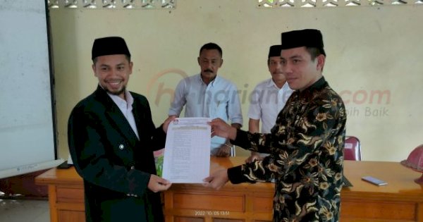 Bertekad Nakhodai Desa Kambuno Lebih Maju, Askar Sang Pelaut Resmi Mendaftar Cakades