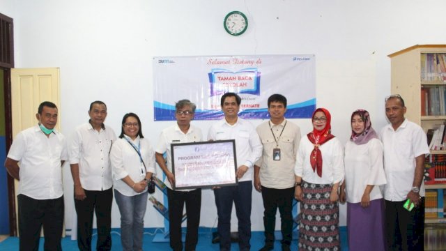 Tumbuhkan Kemampuan Literasi, Pelindo Bantu “Taman Baca Sekolah” di Ternate