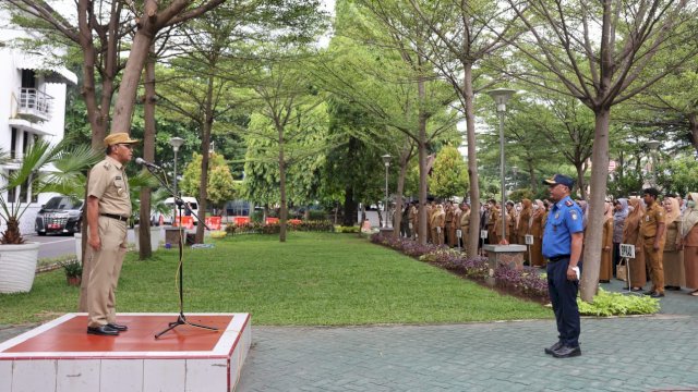 Wali Kota Danny Pimpin Apel Pagi Pemkot Makassar, Ingatkan Varian Baru Covid