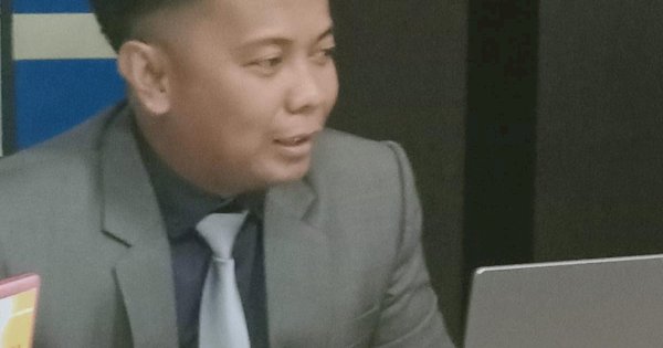 Teliti Kemenangan Kotak Kosong Pilkada Kota Makassar, Antar Hasruddin Raih Doktor Sosiologi UNM