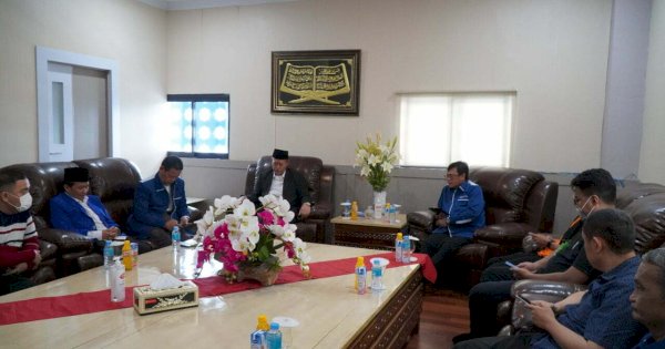 Terima SK Pendirian Prodi Hukum Bisnis, Besok Unismuh Luncurkan Fakultas Hukum