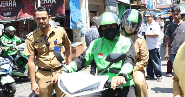 Wawali Fatma Dijemput di Kediaman Citra Land Naik Ojol