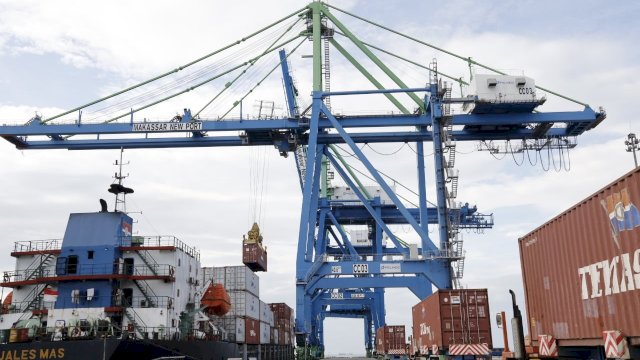 Pelindo Regional 4 Optimistis Aktivitas Ekspor Impor Tahun Ini Tumbuh 10%