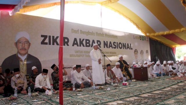 Hadiri Dzikir Akbar Nasional Perkumpulan Pengajian Tasawuf Thoriqoh Naqsabandiyah Indonesia, Gubernur Rohidin Sampaikan Apresiasi