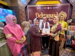 Sarasehan di Jambi, Istri Wali Kota Makassar Perkenalkan Ini