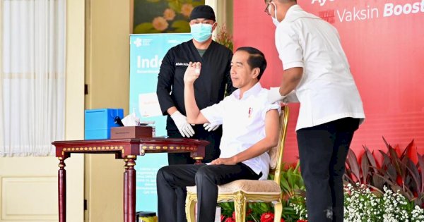 Presiden Jokowi Ajak Masyarakat Vaksin “Penguat”