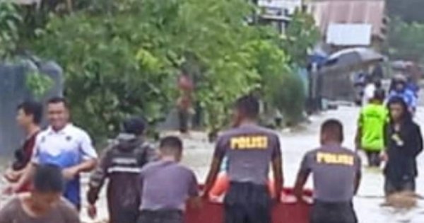 Dihantam Cuaca ekstrim, Polda Sulbar warning Masyarakat