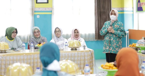 Pesan Indira ke Dokter No’ : Tetap Aktif Layani Masyarakat