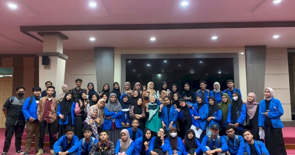 Mahasiswa Ilmu Komunikasi Unismuh Belajar Kehumasan di Kantor Gubernur Sulsel