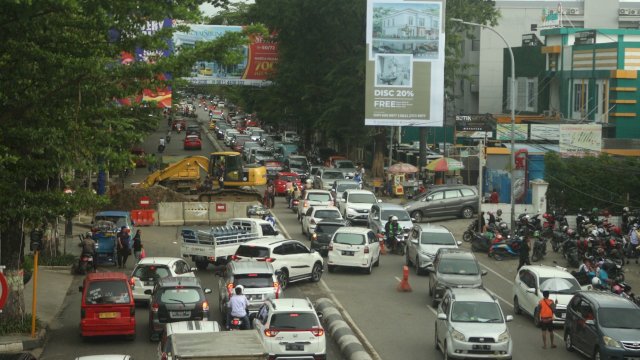 Macet Penghambat Aktivitas Masyarakat