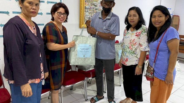 PWGT Jemaat Masale Bagi 150 Paket Sembako Jelang Natal: Kasih Tuhan Harus Sampai