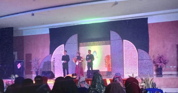 Meriahnya Malam Puncak Milad Ilmu Alquran dan Tafsir ke 11