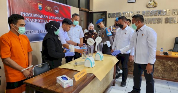 Ditresnarkoba Polda Sulsel Musnahkan Barang Bukti Sabu