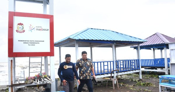 Ari Ashari Ilham Puji Progres Wisata Pantai Makassar Memuaskan