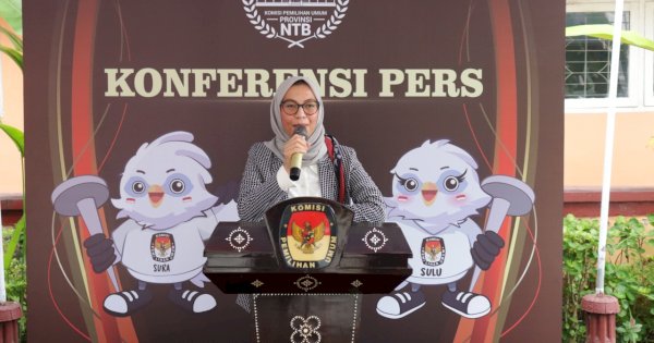 Maju DPD RI, Mirah Resmi Serahkan Syarat Dukungan di KPU NTB
