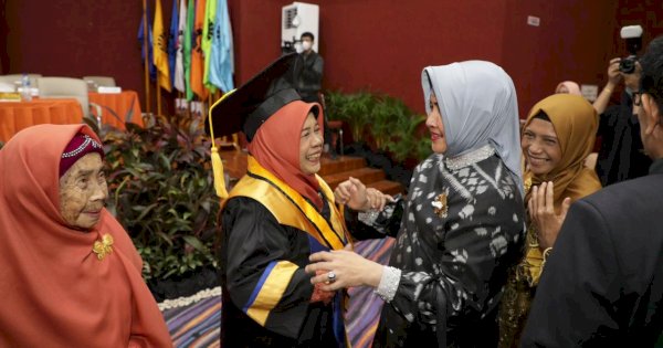 Halifah Pagarra Dikukuhkan Sebagai Profesor di UNM, Indira Sampaikan Selamat